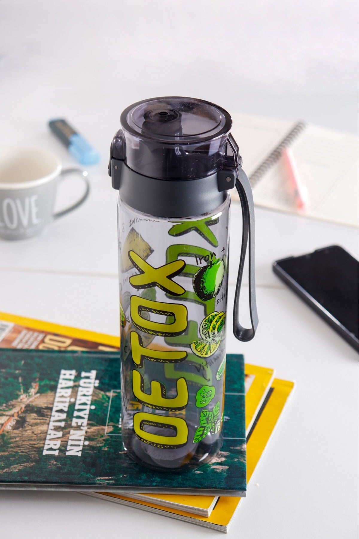 1 Adet Desenli Su Matarası 800 Ml