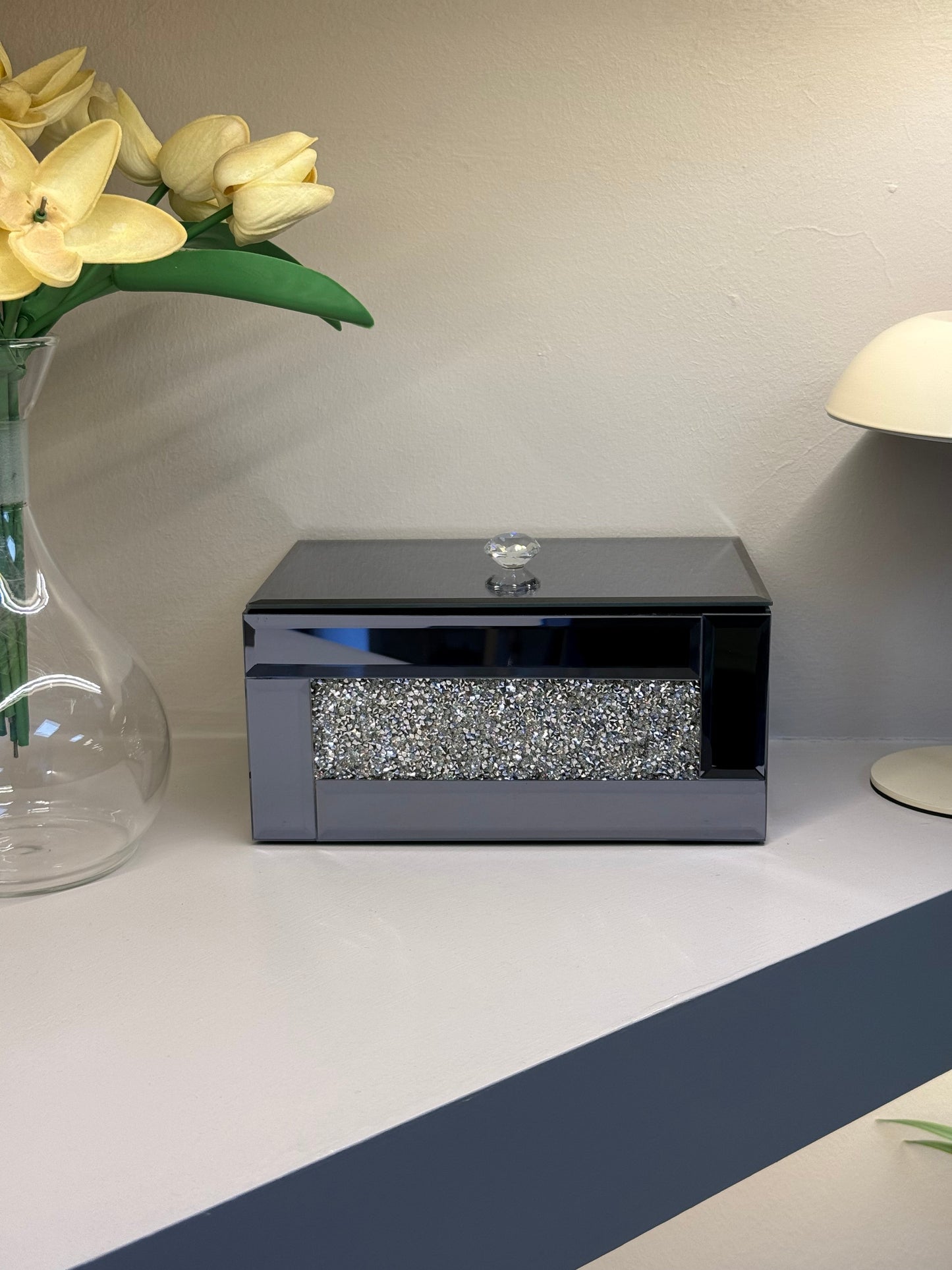 Diamond Aynalı Kristal Detaylı Takı Kutusu Füme KOD:2071